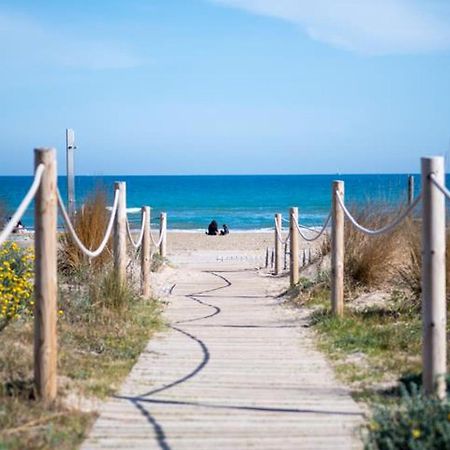 New Beside Sitges With Pool Beside Beach Vilanova i la Geltrú Eksteriør billede