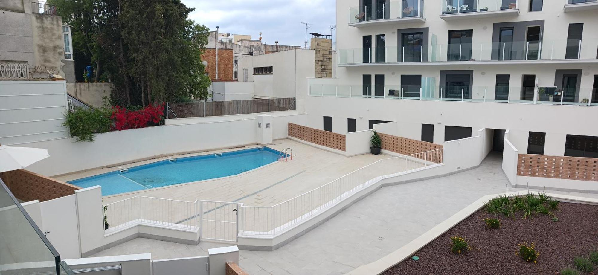 New Beside Sitges With Pool Beside Beach Vilanova i la Geltrú Eksteriør billede